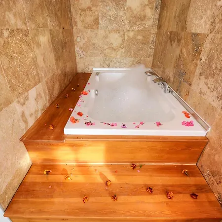 别墅 Aynura For Honeymoon Couples